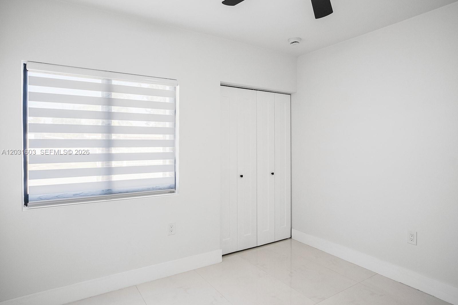 SOUTH MIAMI LAKES - Residential
