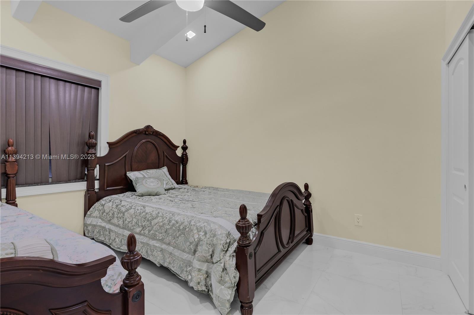 COVE CONDO PHASE II, THE - Residential