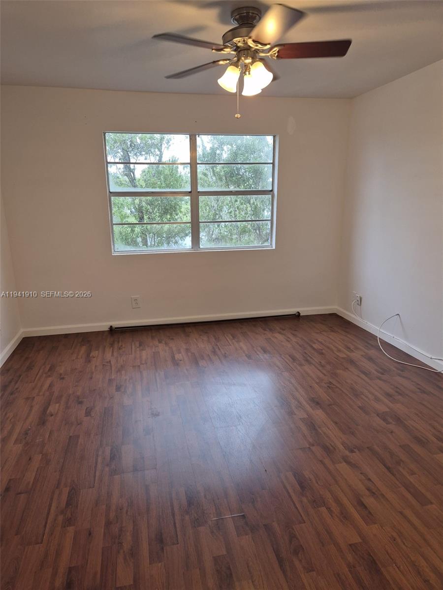 WELLEBY TOWNHOME 1 CONDO - Residential
