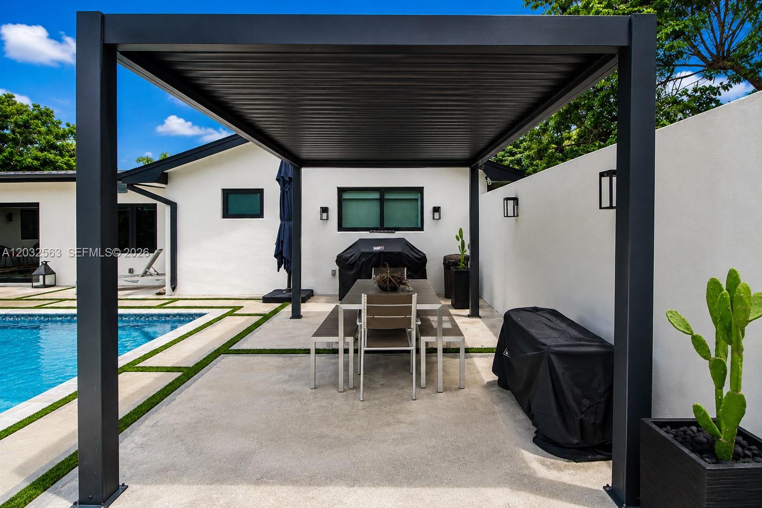 PINEWOOD ESTATES FIRST AD - Residential