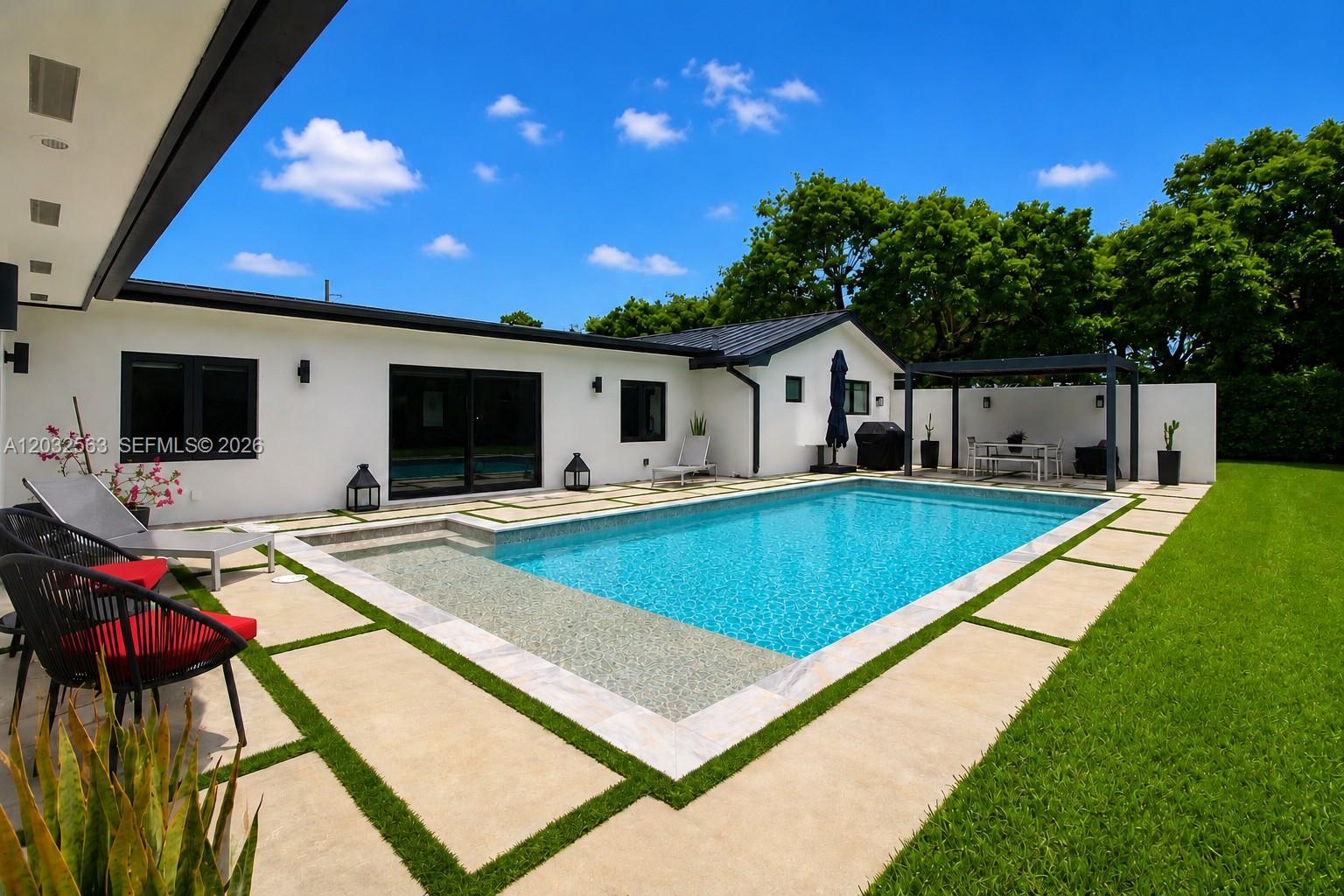 PINEWOOD ESTATES FIRST AD - Residential