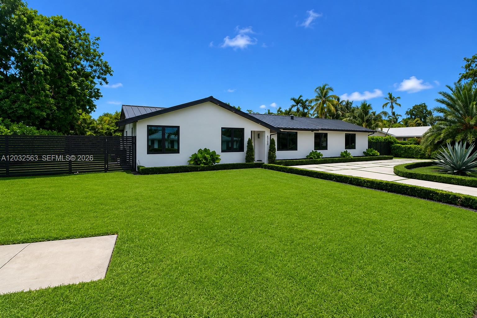 PINEWOOD ESTATES FIRST AD - Residential