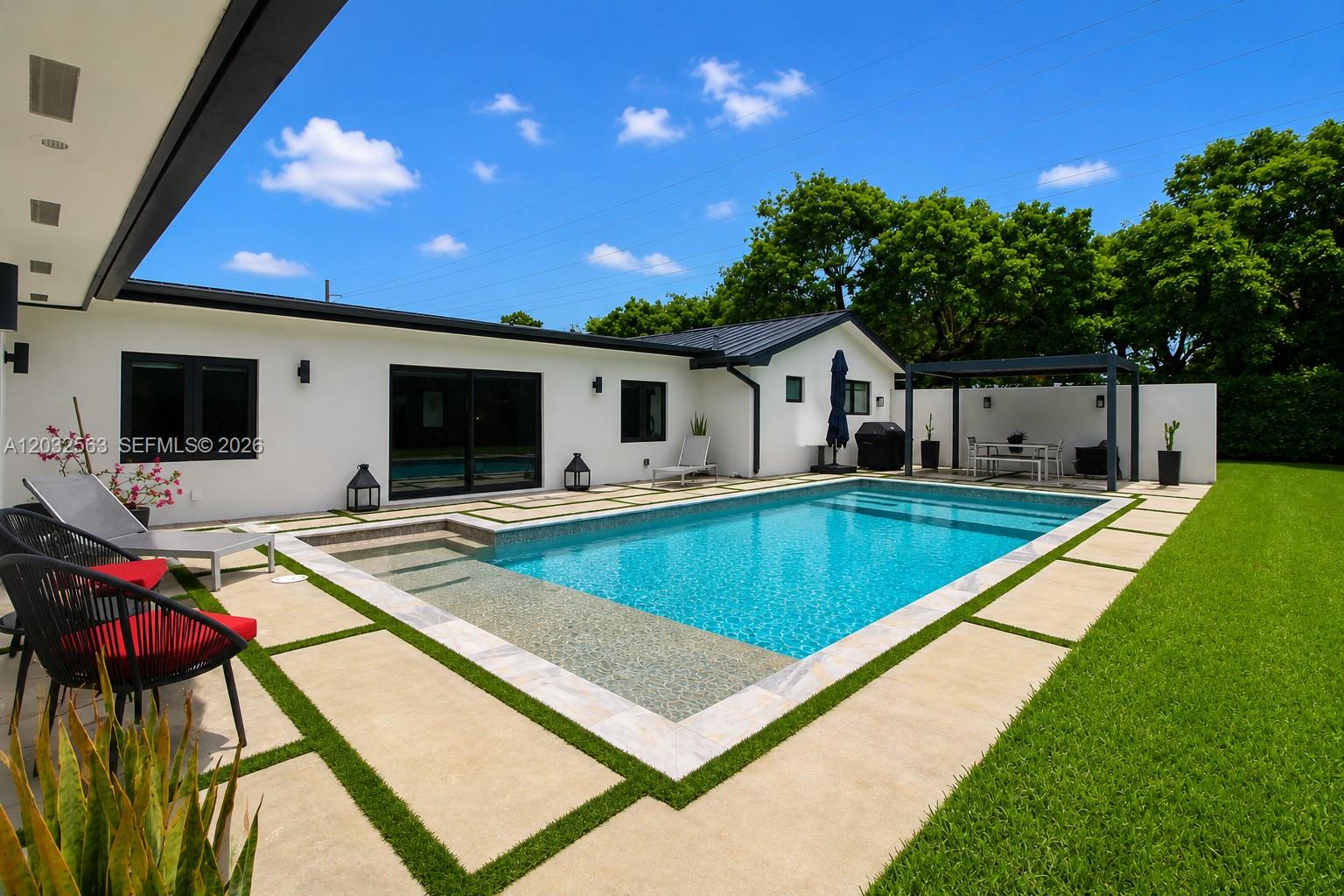 PINEWOOD ESTATES FIRST AD - Residential