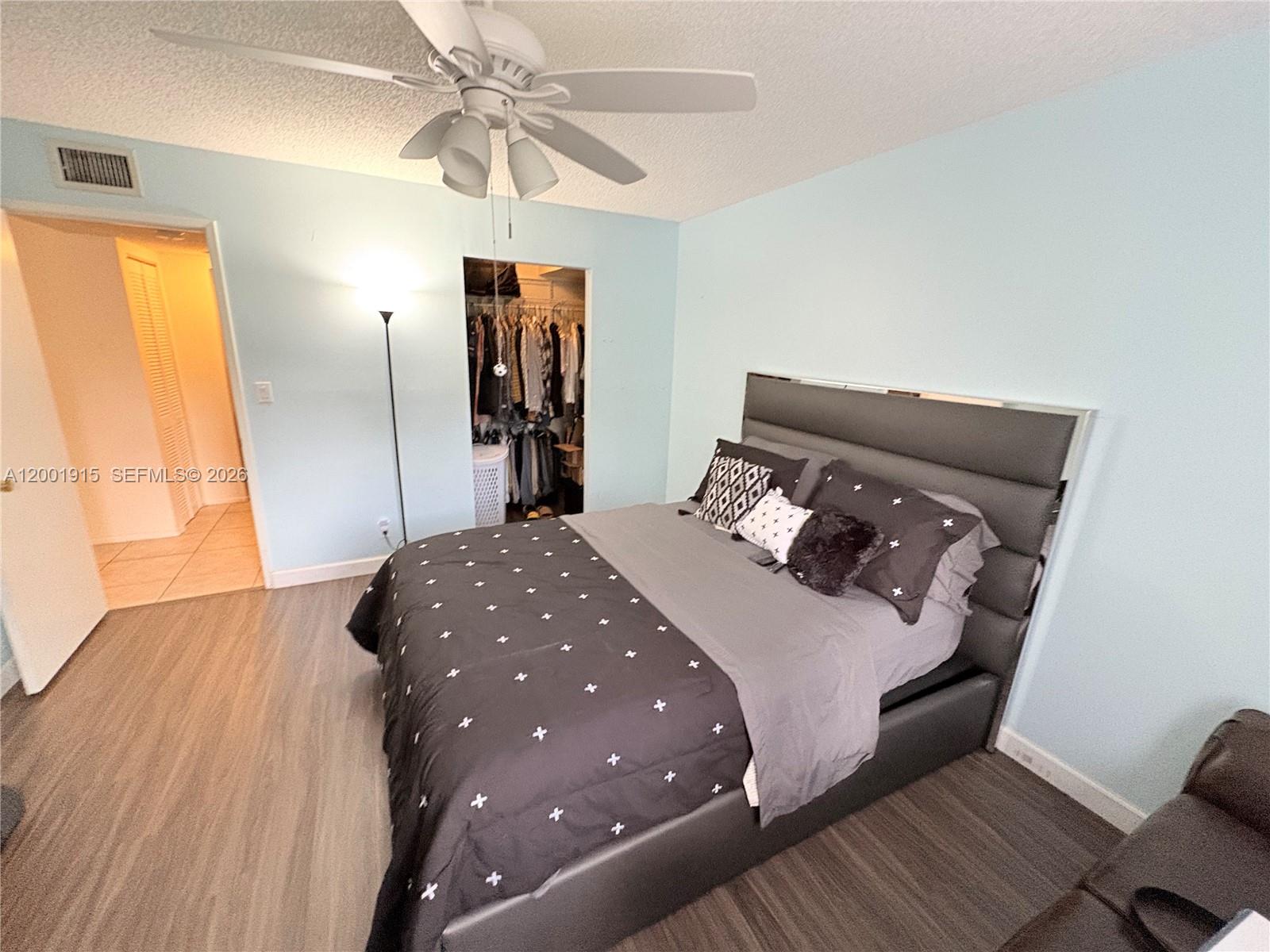 LAKES OF OAKLAND FOREST C - Residential
