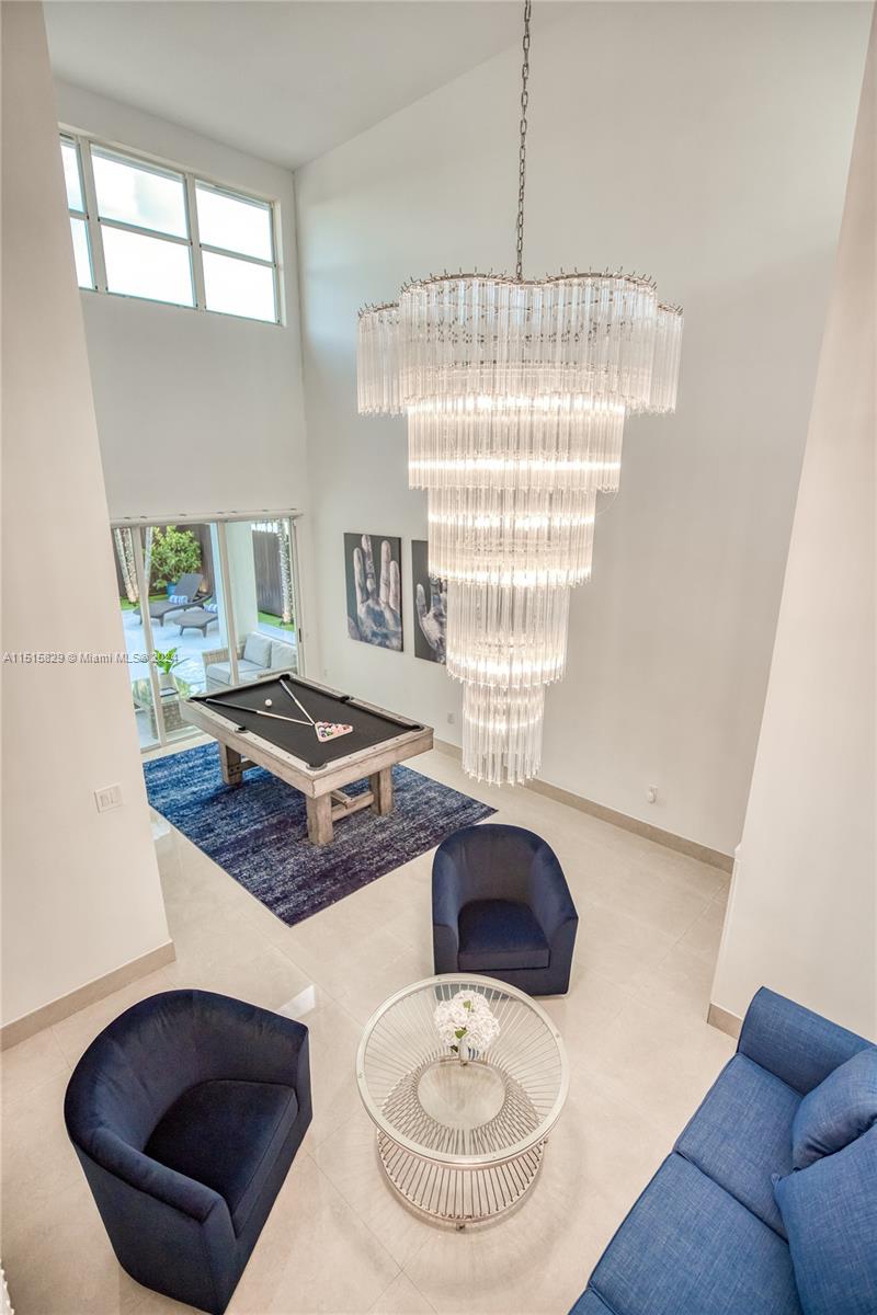 KENDALL COUNTRY ESTATES - Residential Lease