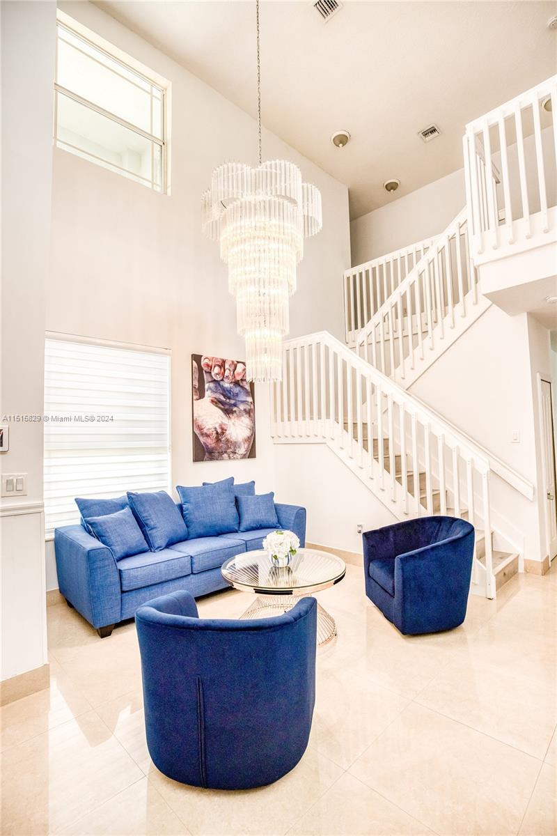KENDALL COUNTRY ESTATES - Residential Lease