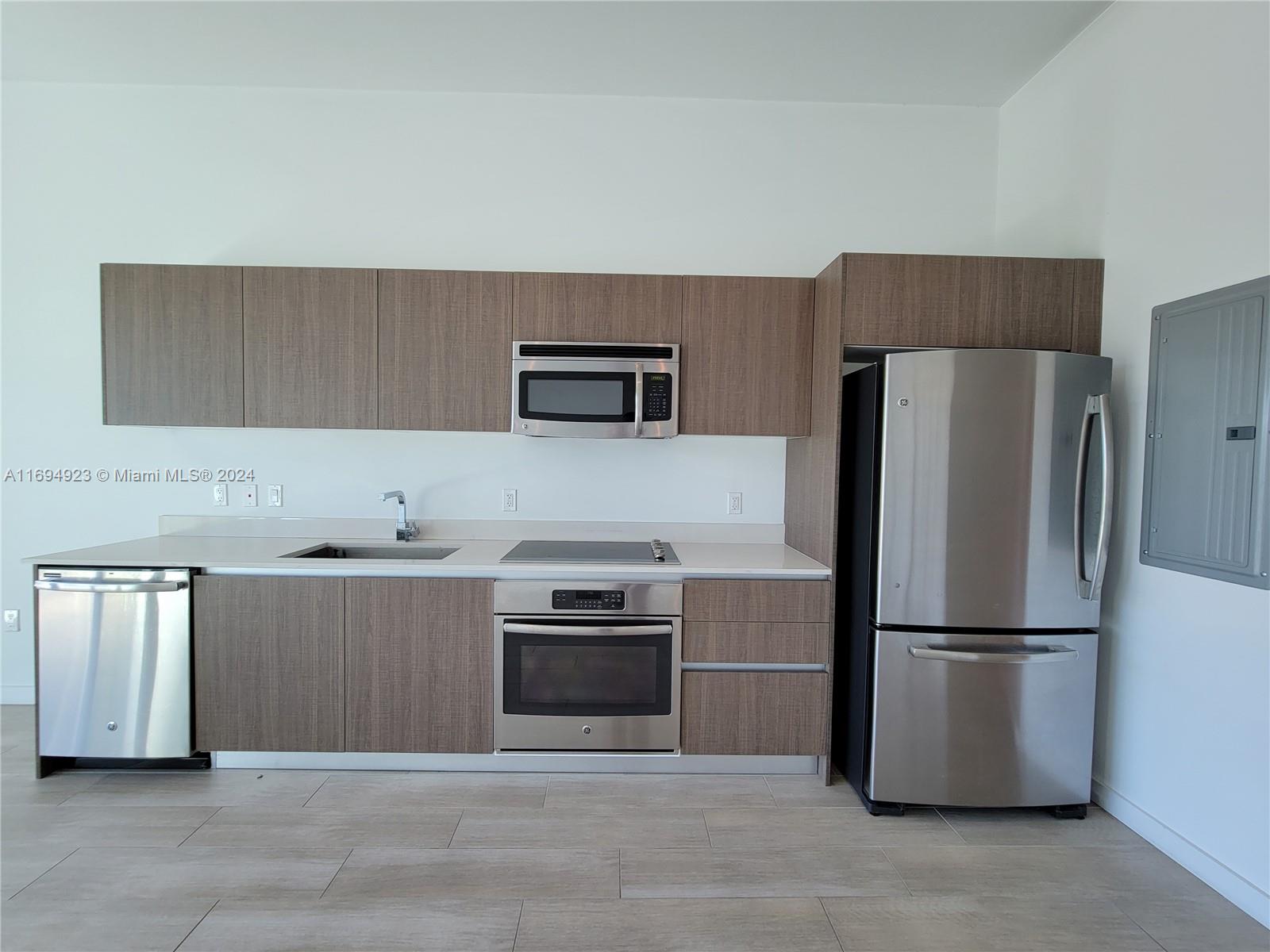 LE PARC AT BRICKELL - Residential