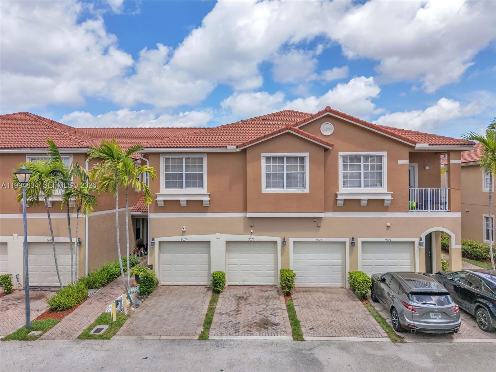 HAMPTON HILLS CONDO - Residential