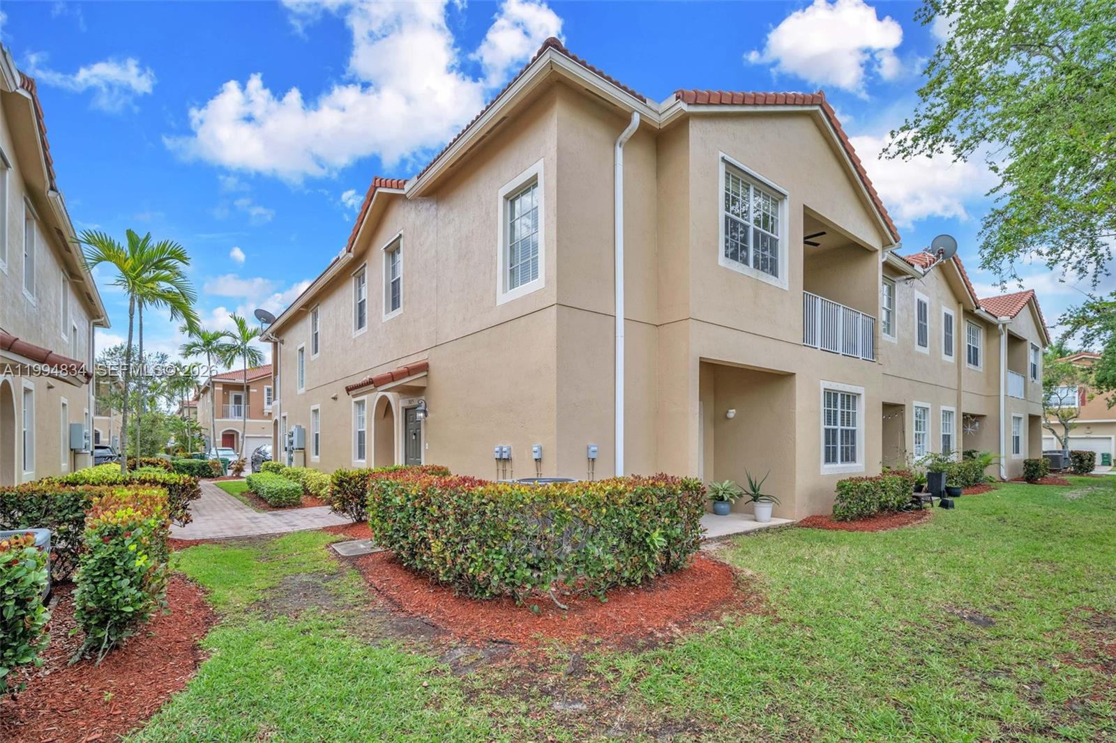 HAMPTON HILLS CONDO - Residential