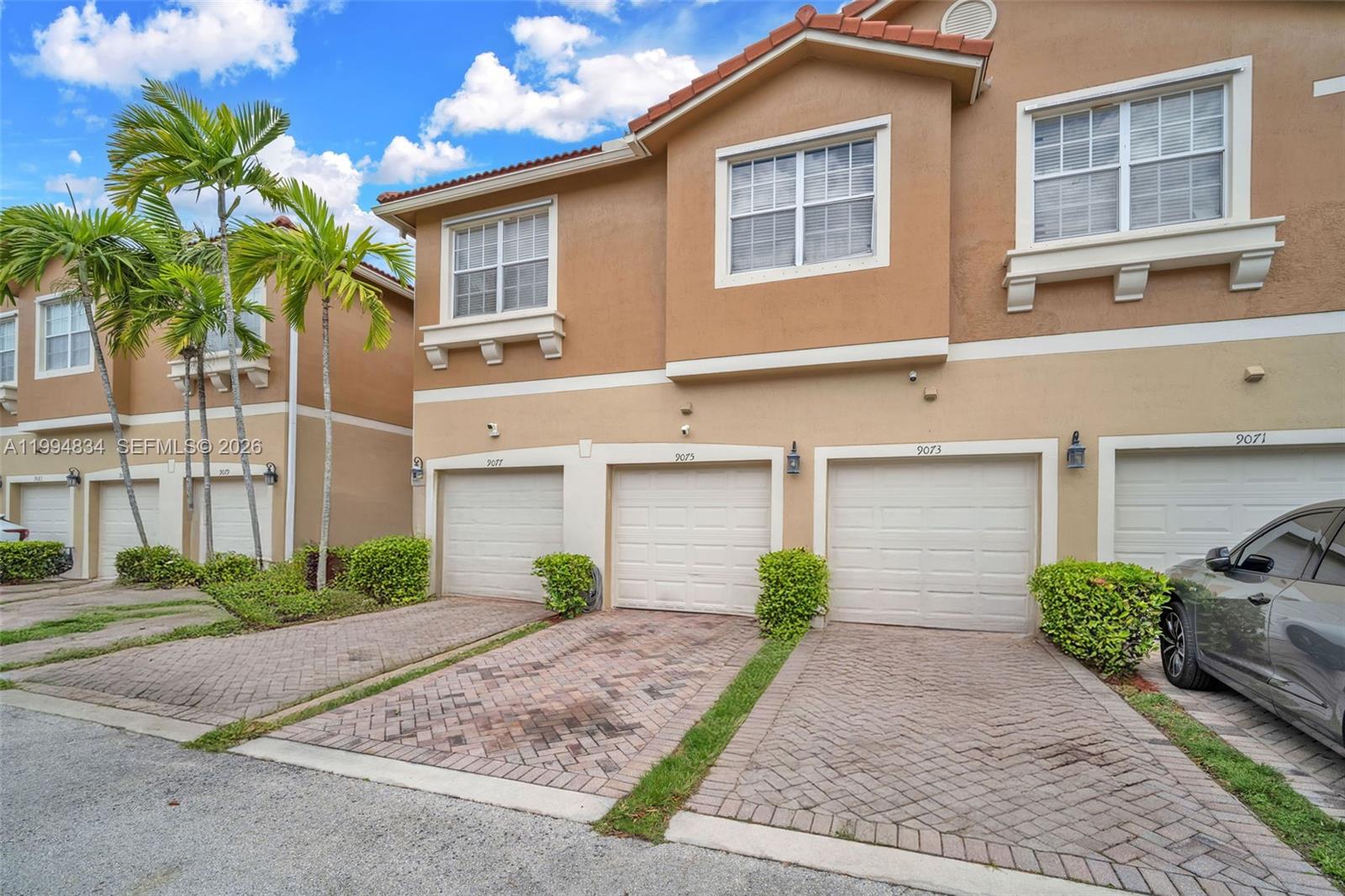 HAMPTON HILLS CONDO - Residential
