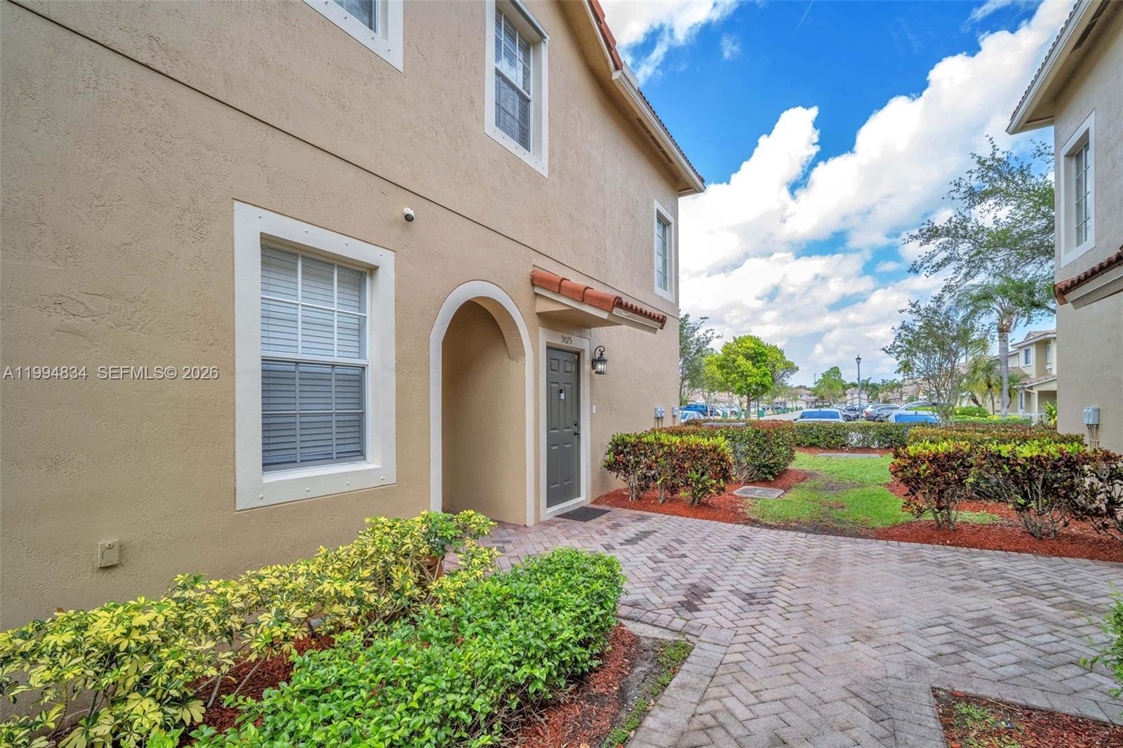 HAMPTON HILLS CONDO - Residential