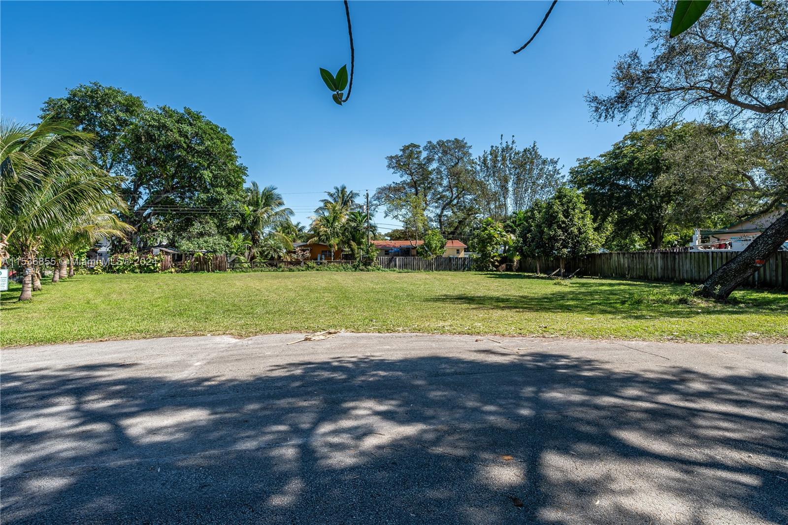 THIS LOT IS CLEARED WITH LOTS OF MATURE FRUIT TREES ON THE PERIMITER. NICE HOMES IN THE AREA INCLUDING SOME UPPER END HOMES. CLOSE PROXIMITY TO 595, 441, FL TPKE (WHICH CAN TAKE YOU TO MIAMI OR ORLANDO/TAMPA), I-95, FORT LAUDERDALE AIRPORT, ETC. BUILD YOUR DREAM HOME AND START WITH AT LEAST 200K EQUITY.
INTRODUCTION TO ARCHITECT, BUILDER AND LENDER FOR CONSTRCTION LOANS IS AVAILABLE UPON REQUEST.
ONE POSSIBILITY IS TO BUILD A FABULOUS 4/2 POOL HOME WITH 2 CAR GARAGE, FURNISH IT HIGH END AND RENT TO AIRBANDB AND EARN AT LEAST $500 PER DAY.