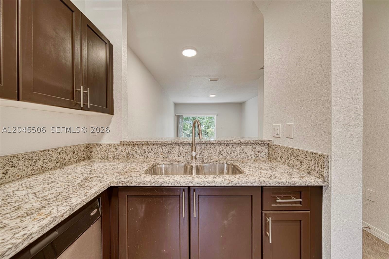 LAS TERRAZAS AT VIZCAYA C - Residential