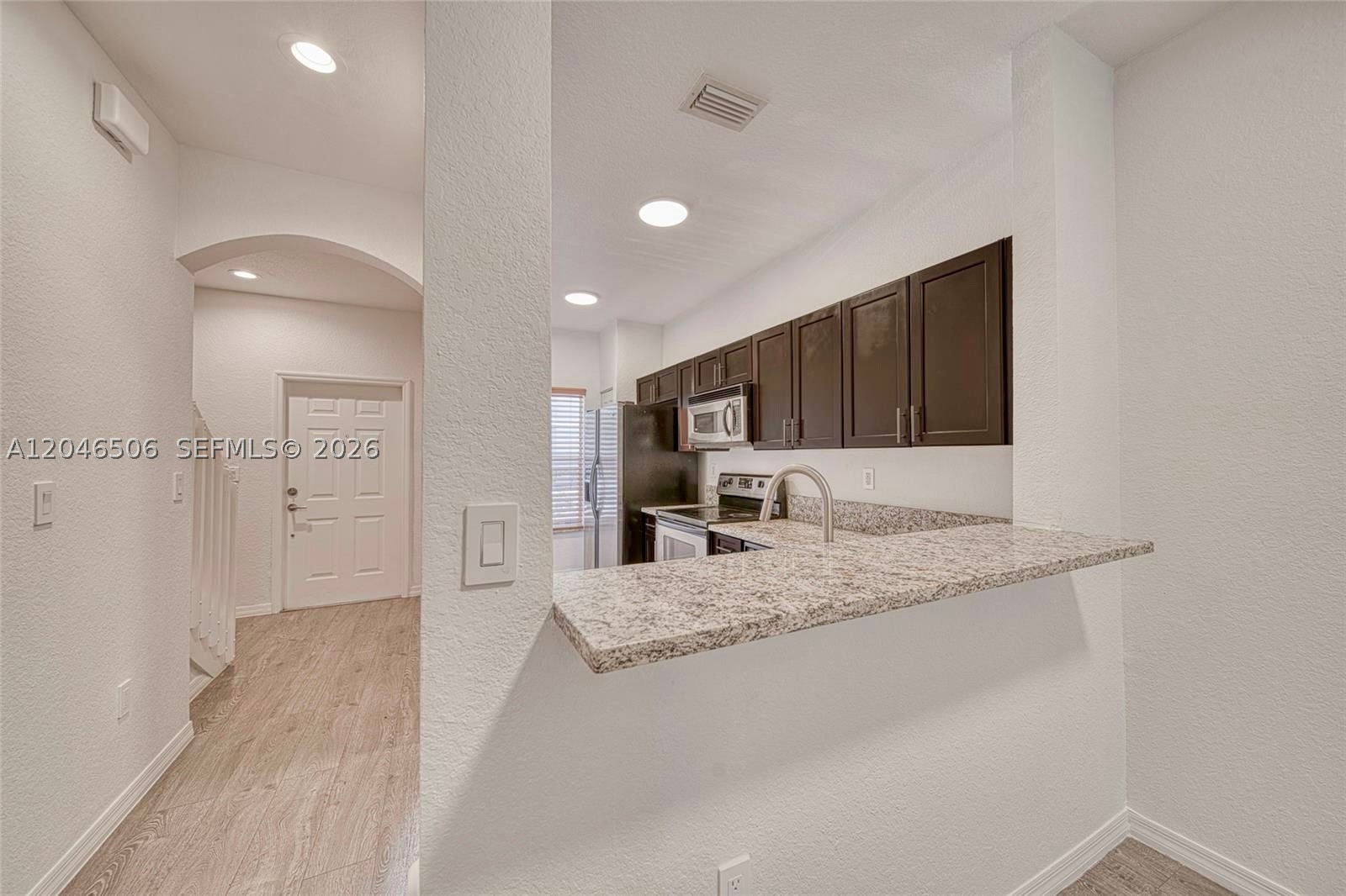 LAS TERRAZAS AT VIZCAYA C - Residential