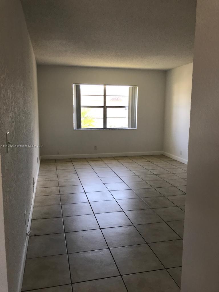 TOWNHOUSES OF PLANTATION - Residential Lease