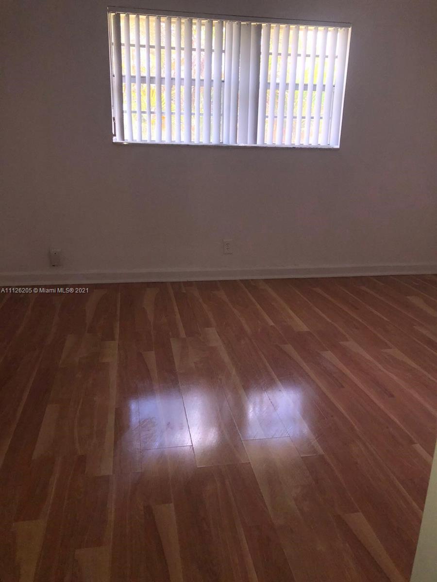TOWNHOUSES OF PLANTATION - Residential Lease