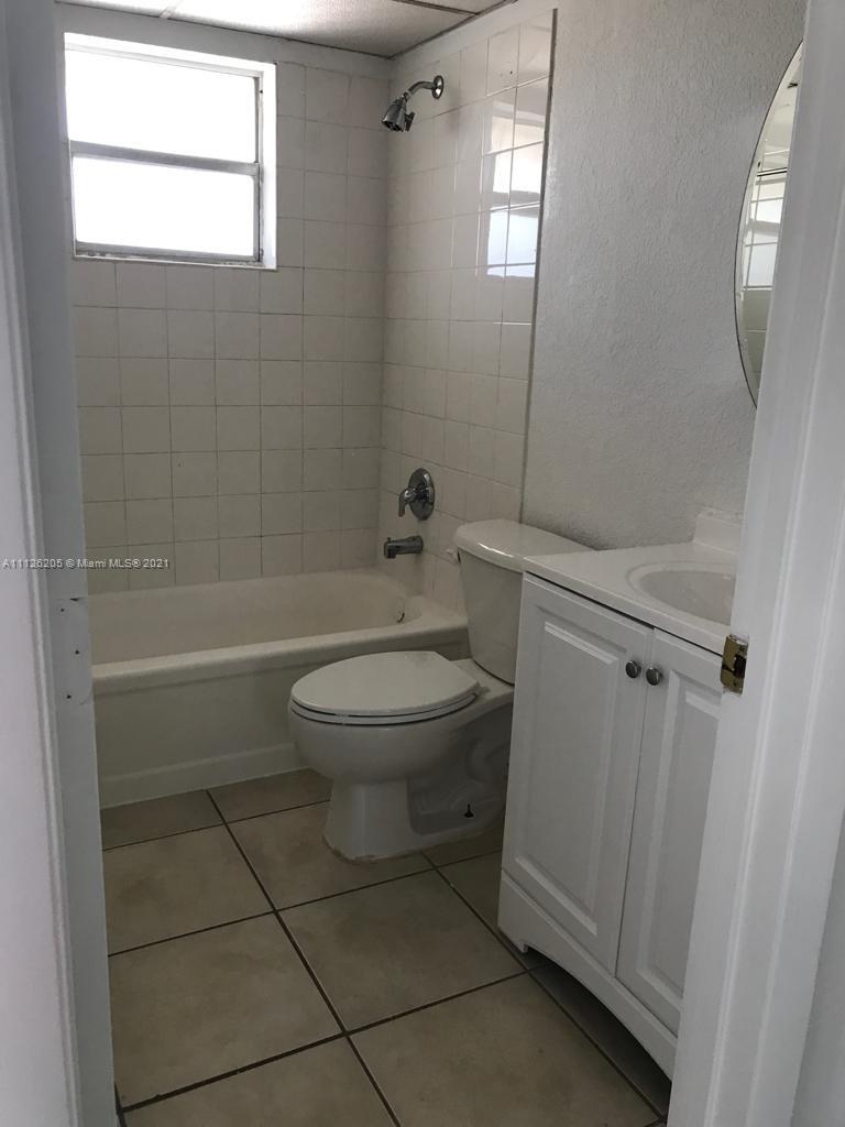 TOWNHOUSES OF PLANTATION - Residential Lease