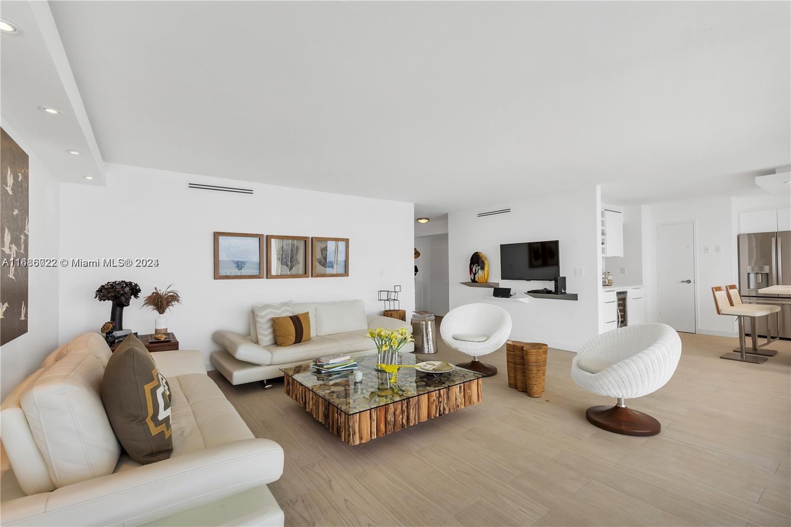 CASA DEL MAR CONDO - Residential Lease