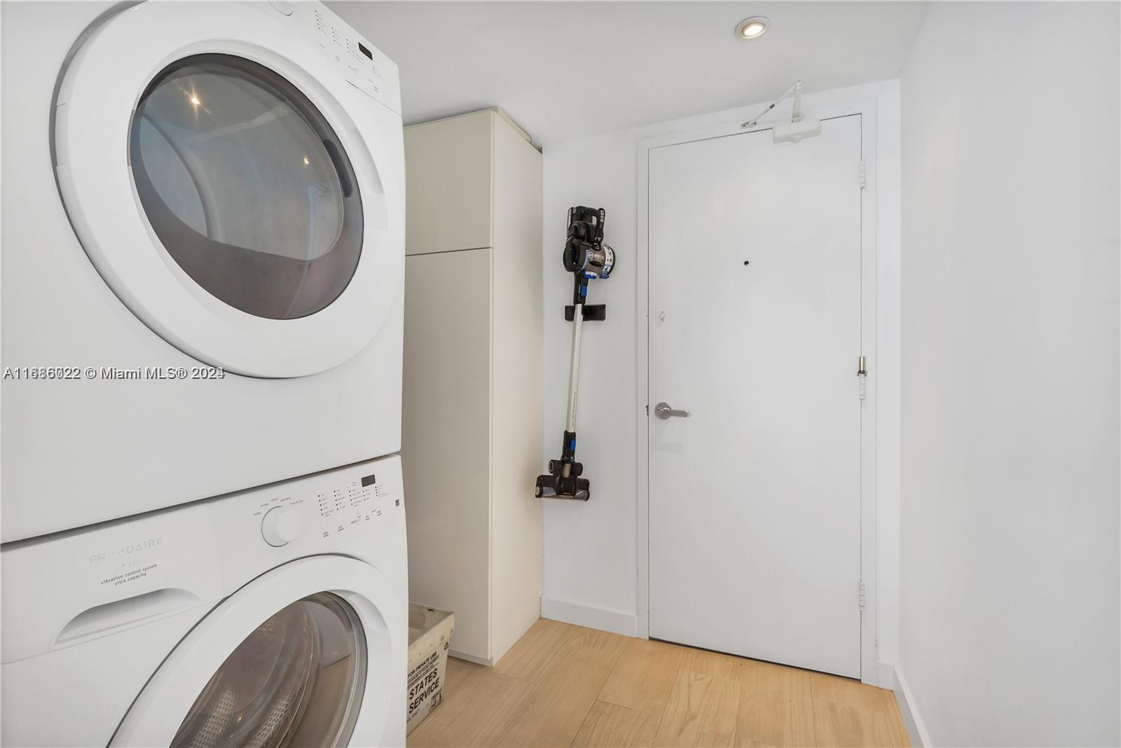 CASA DEL MAR CONDO - Residential Lease
