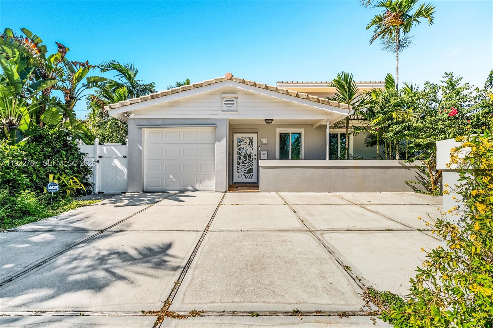 ROYAL PALM VISTA - Residential