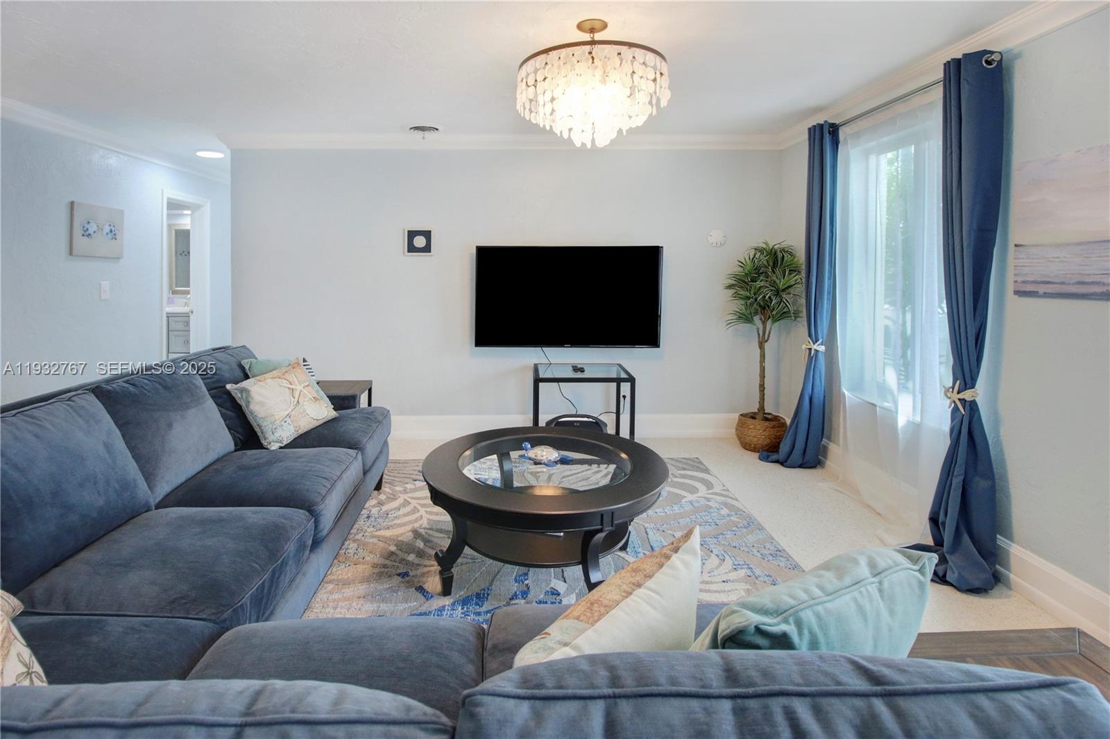 ROYAL PALM VISTA - Residential