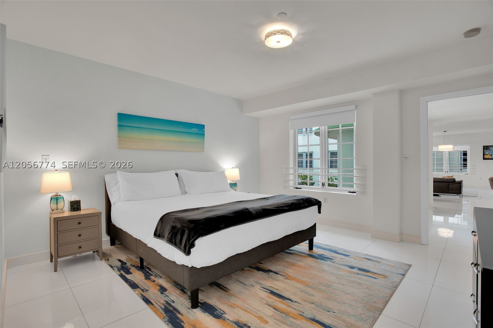 THE CARLYLE DECO HOTEL CO - Residential