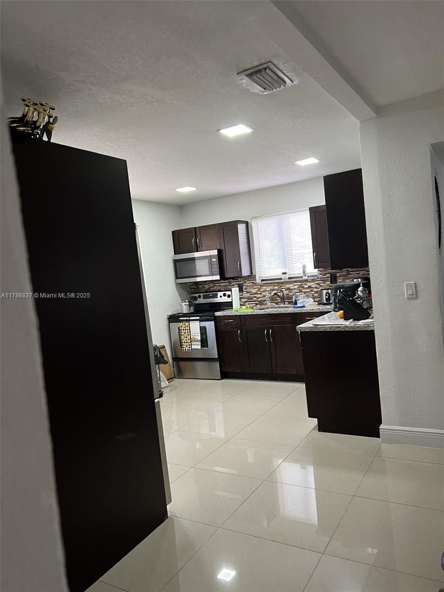 CORAL TERR SEC NO 2 - Residential Income