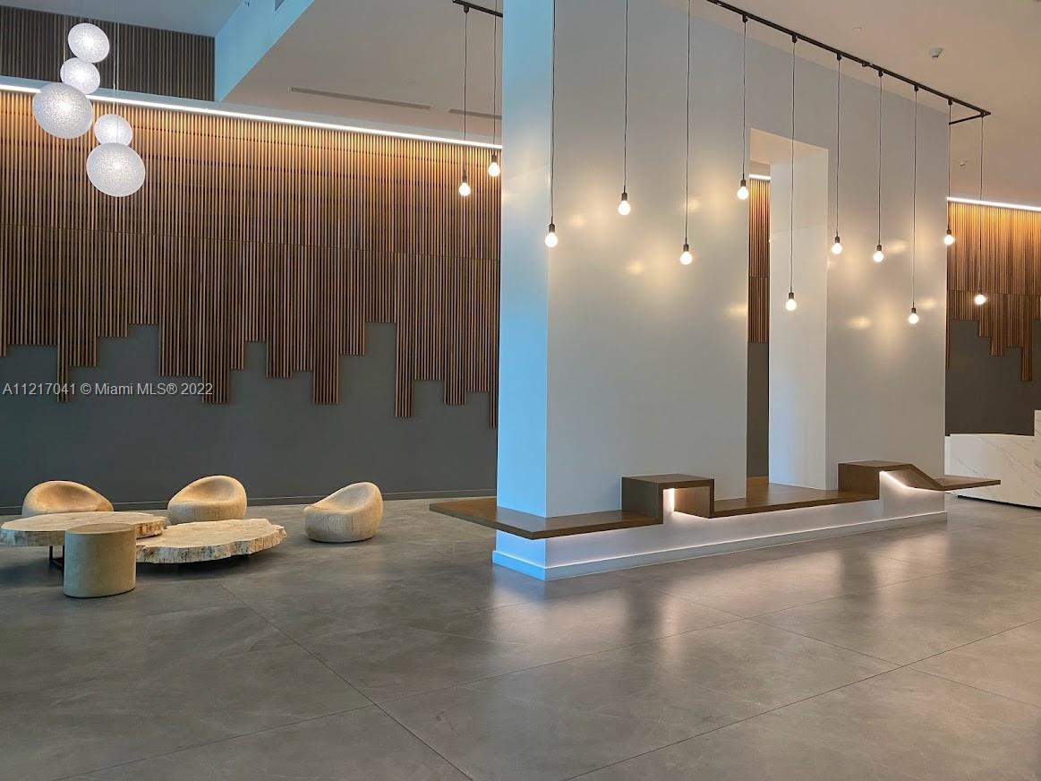 WIND CONDO - Residential Lease