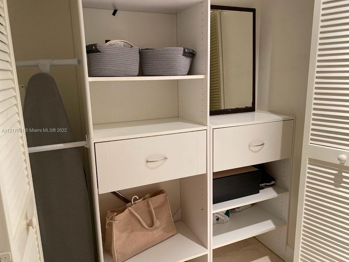 WIND CONDO - Residential Lease