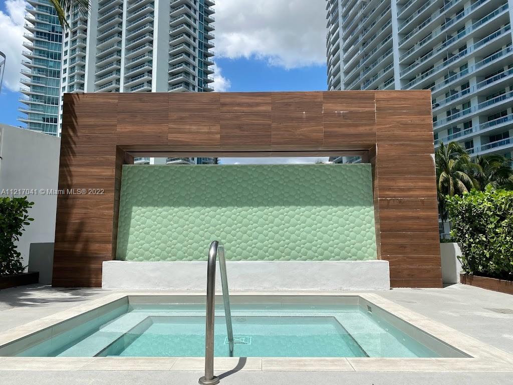 WIND CONDO - Residential Lease