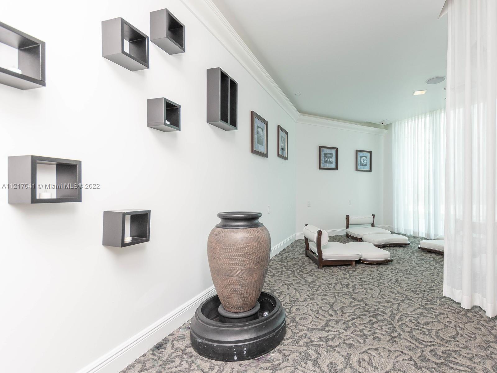 WIND CONDO - Residential Lease