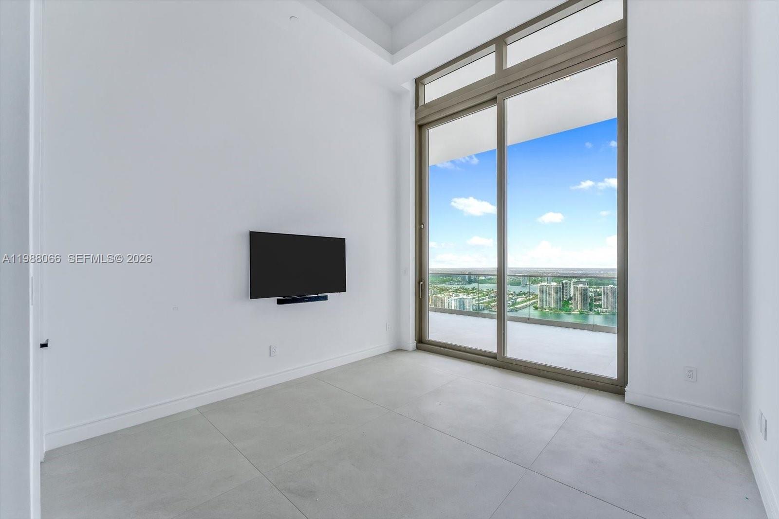 NORTH BISCAYNE BEACH AMEN - Residential