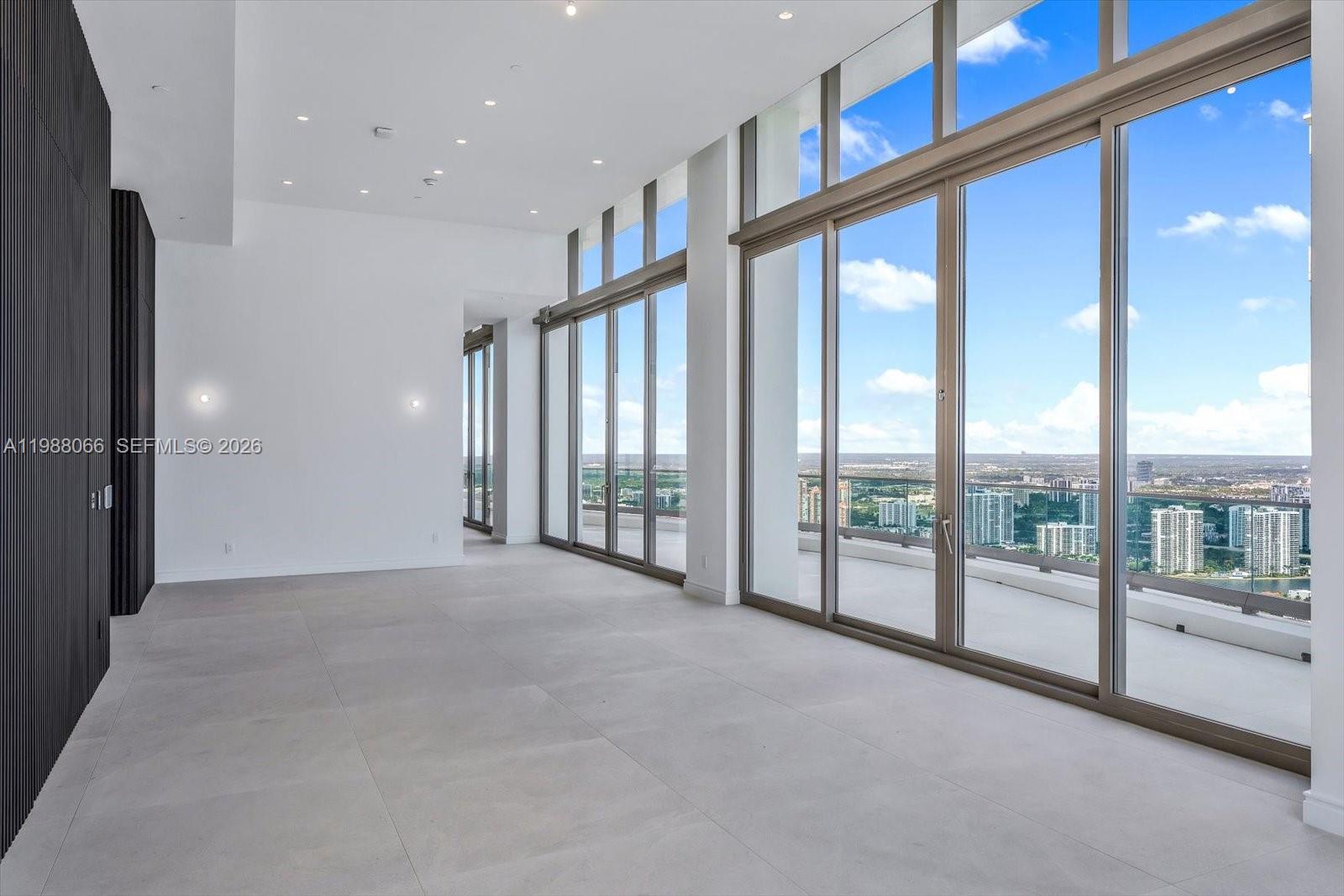 NORTH BISCAYNE BEACH AMEN - Residential
