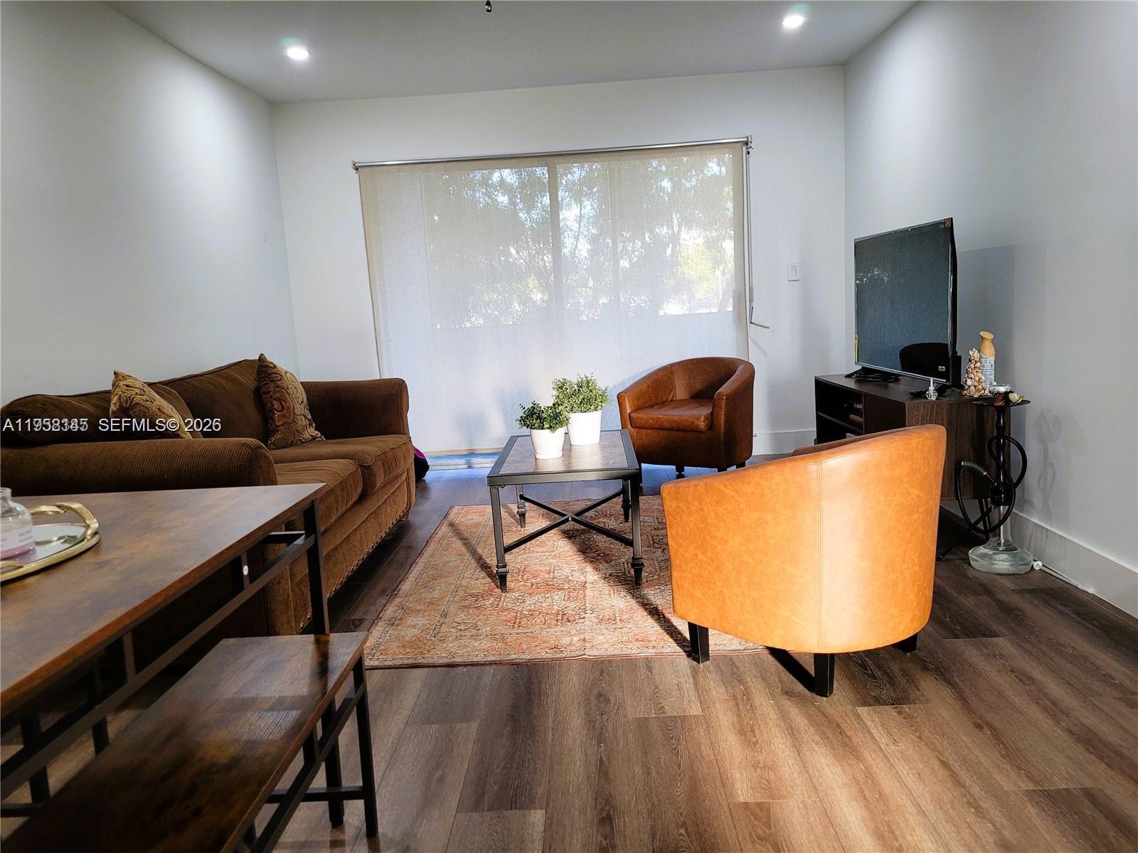 TALLWOOD EAST CONDO - Residential