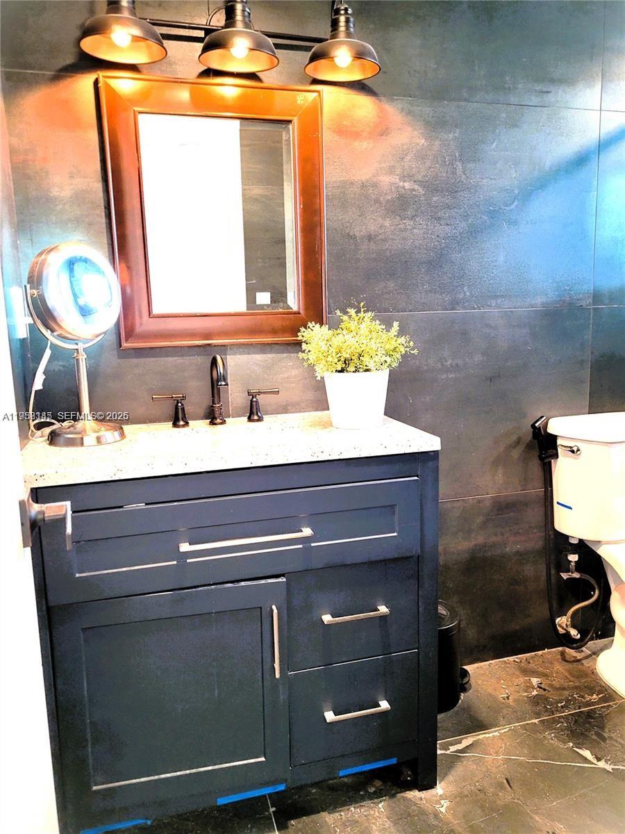 TALLWOOD EAST CONDO - Residential