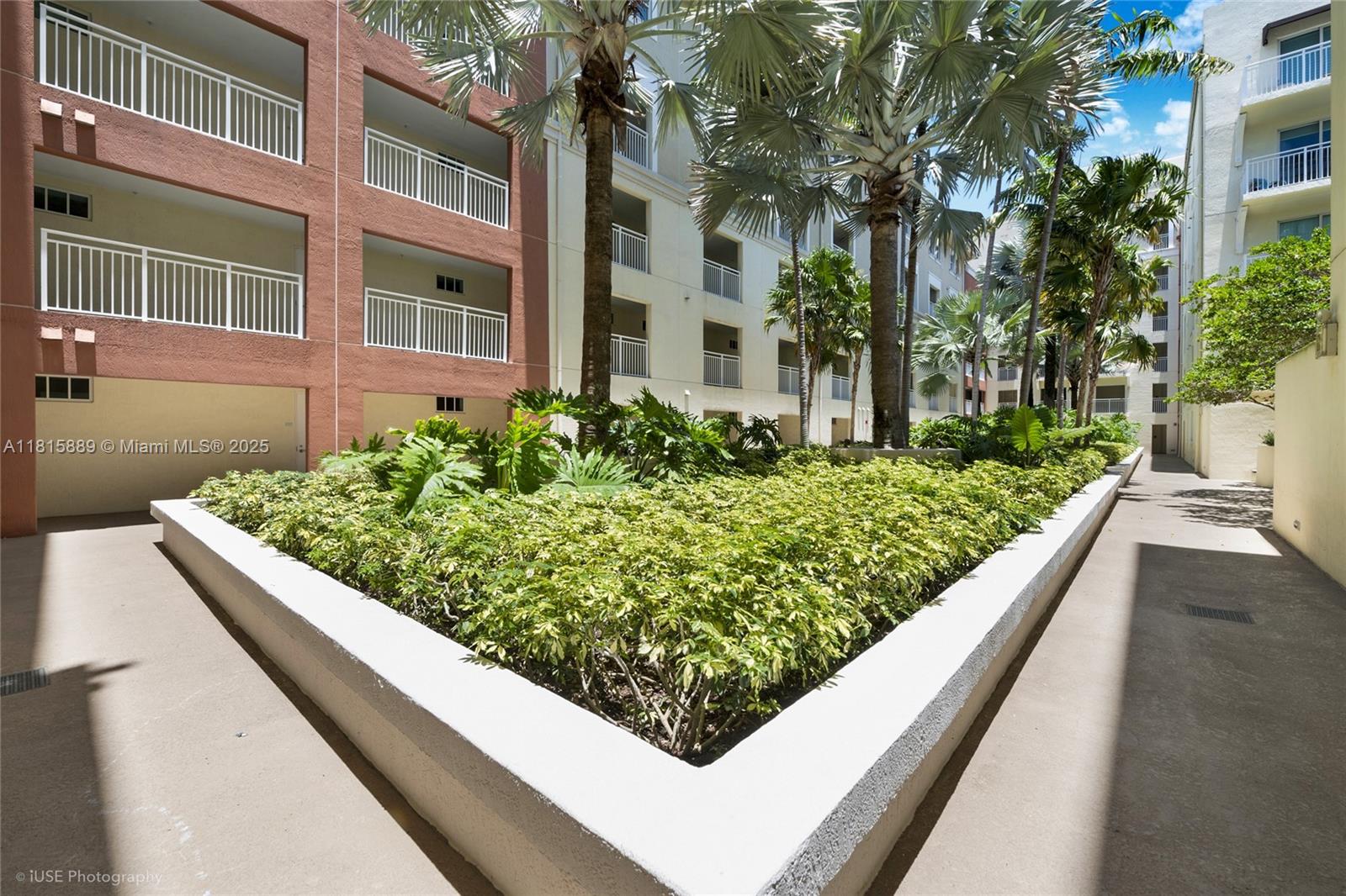 DOWNTOWN DADELAND CONDO N - Residential