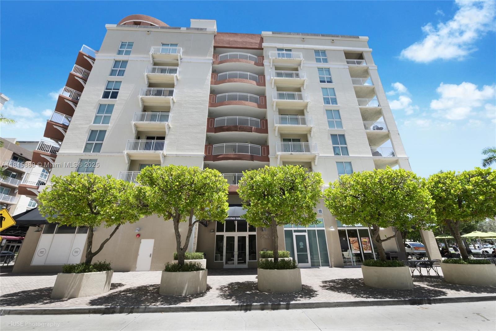 DOWNTOWN DADELAND CONDO N - Residential