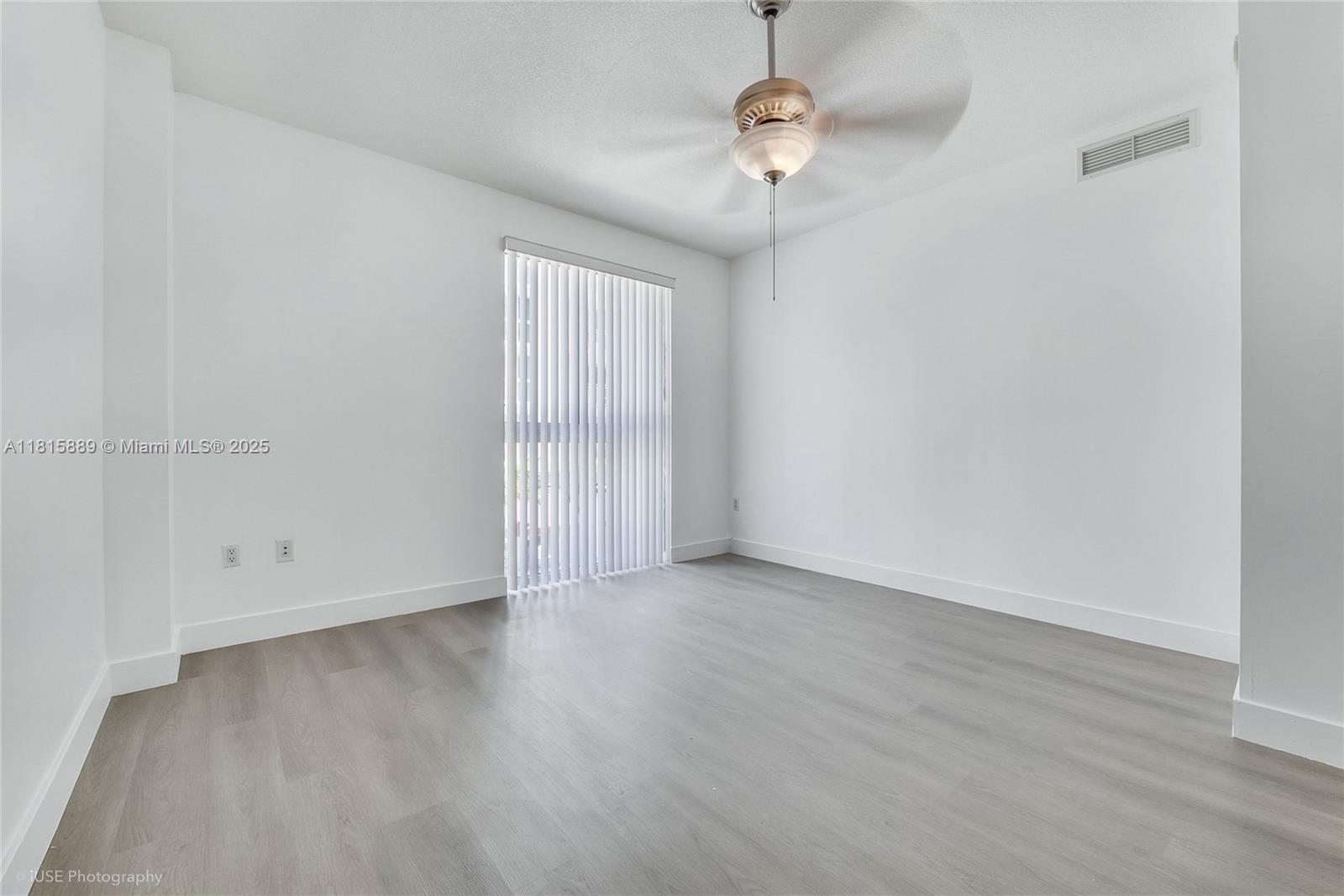 DOWNTOWN DADELAND CONDO N - Residential