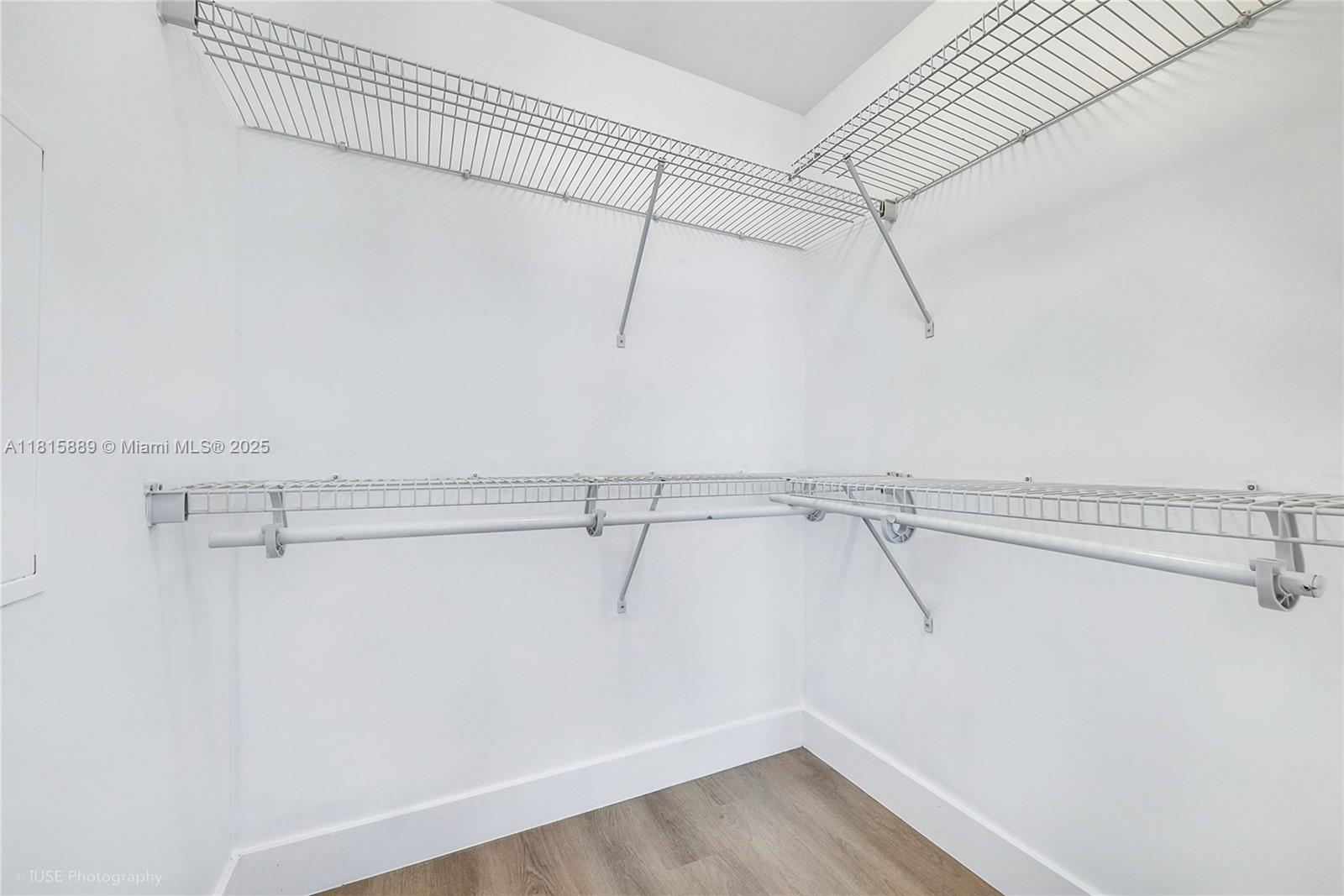 DOWNTOWN DADELAND CONDO N - Residential