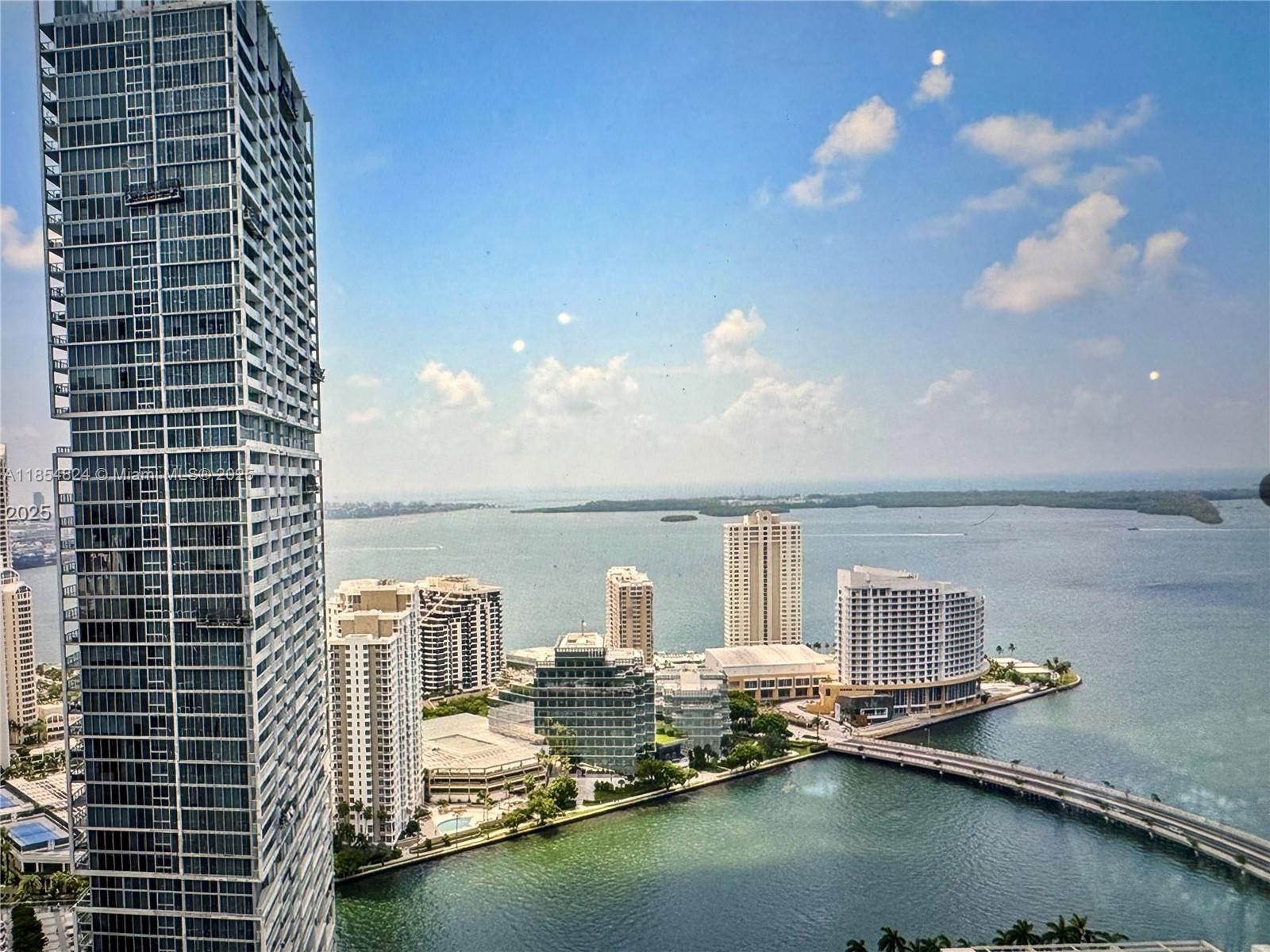500 BRICKELL EAST CONDO - Residential
