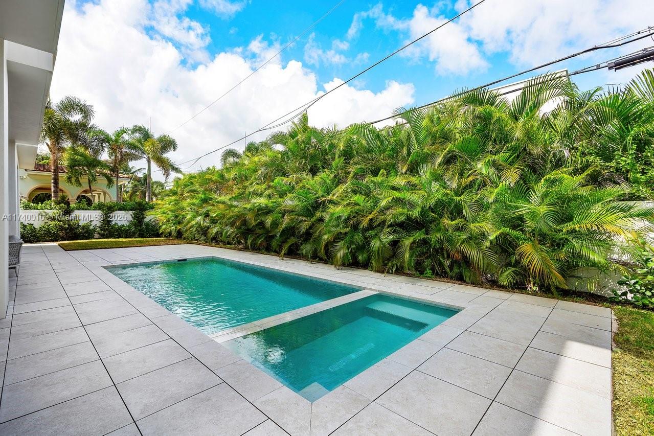 BOCA VILLAS SEC B - Residential