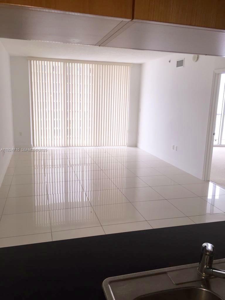 OPERA TOWER CONDO - Residential