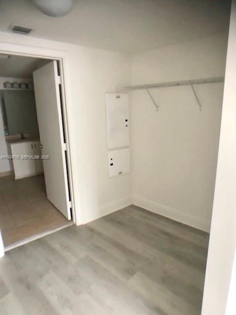 OPERA TOWER CONDO - Residential