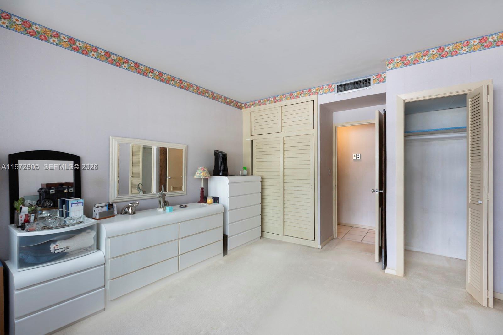 BRICKELL BAY TOWER CONDO - Residential