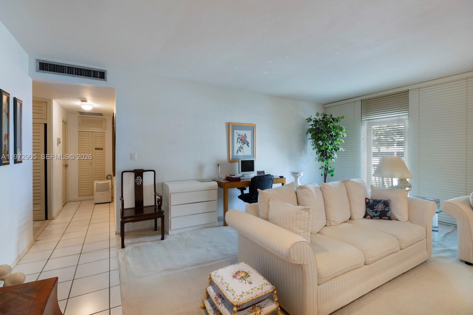 BRICKELL BAY TOWER CONDO - Residential