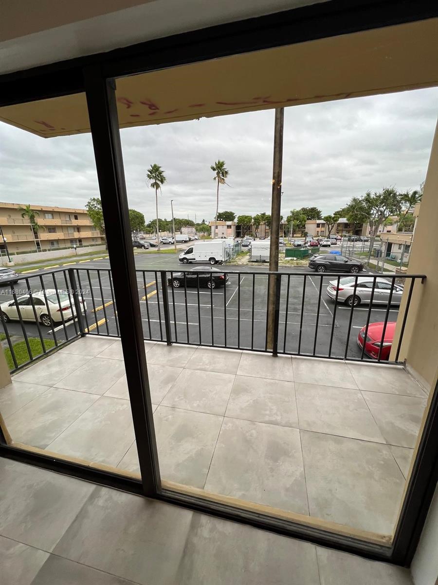 NOB HILL WEST CONDO - Residential Lease