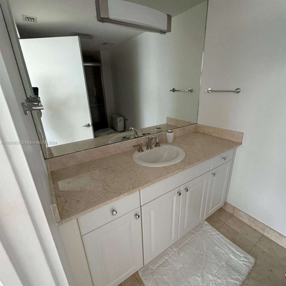 HAMPTONS SOUTH CONDO - Residential