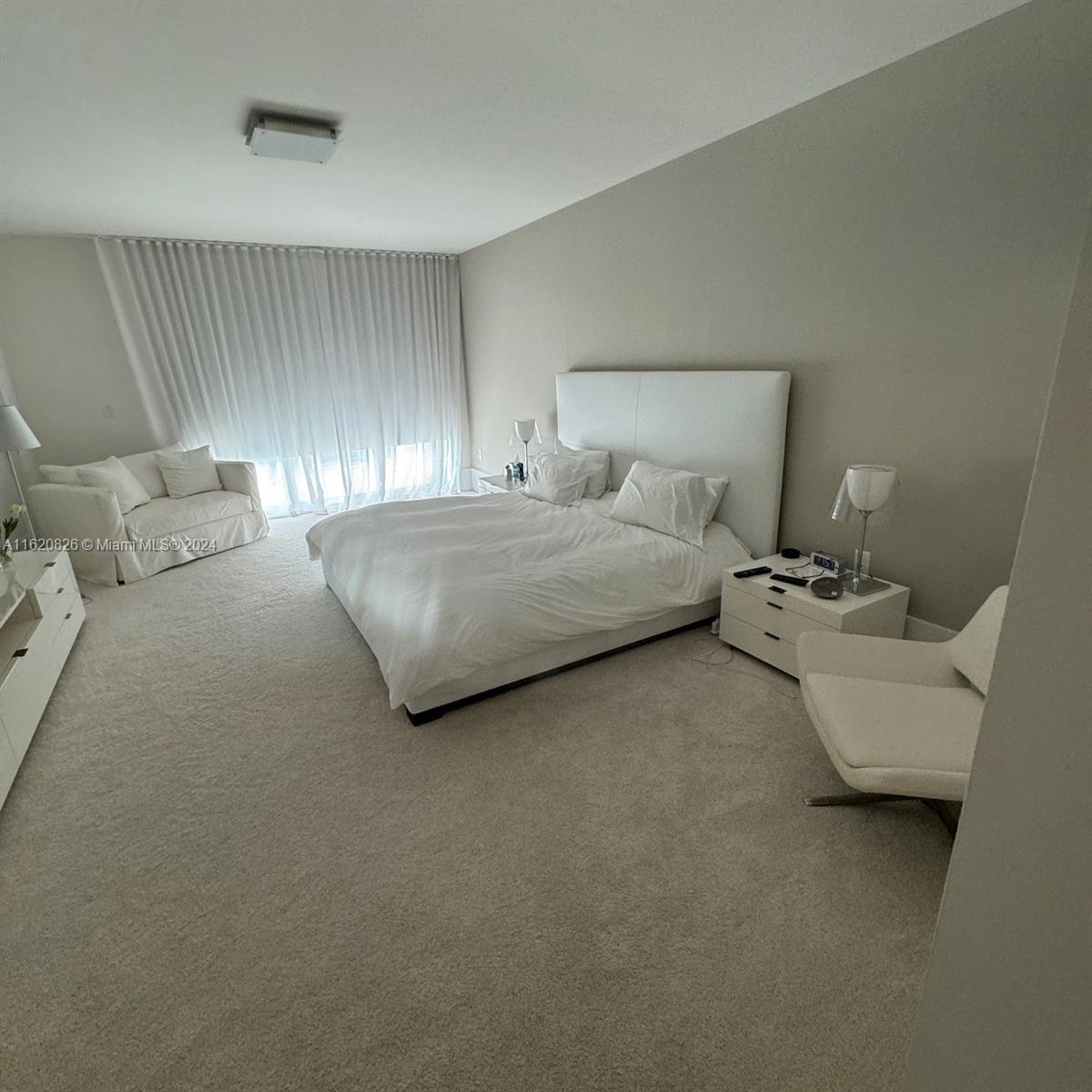 HAMPTONS SOUTH CONDO - Residential