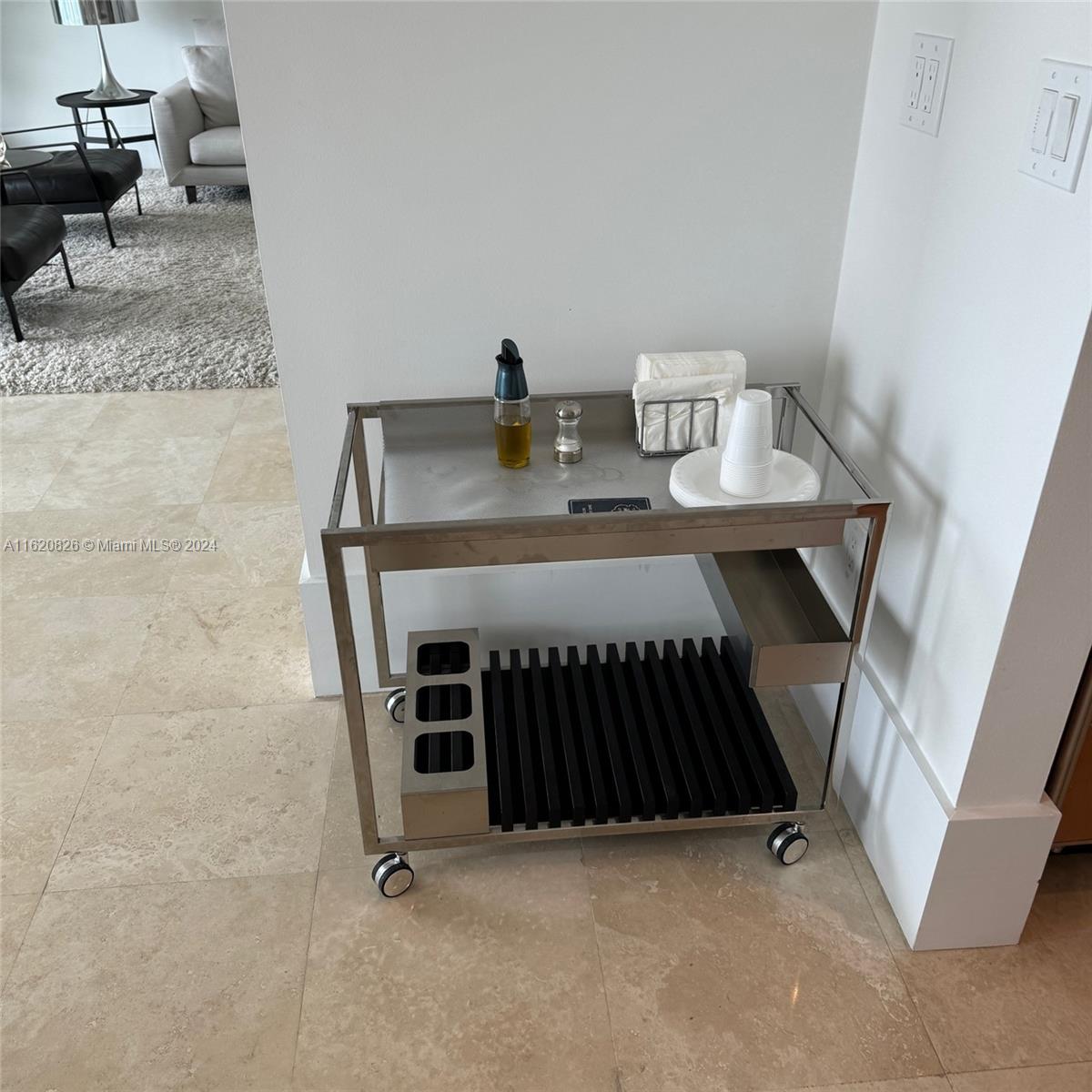 HAMPTONS SOUTH CONDO - Residential