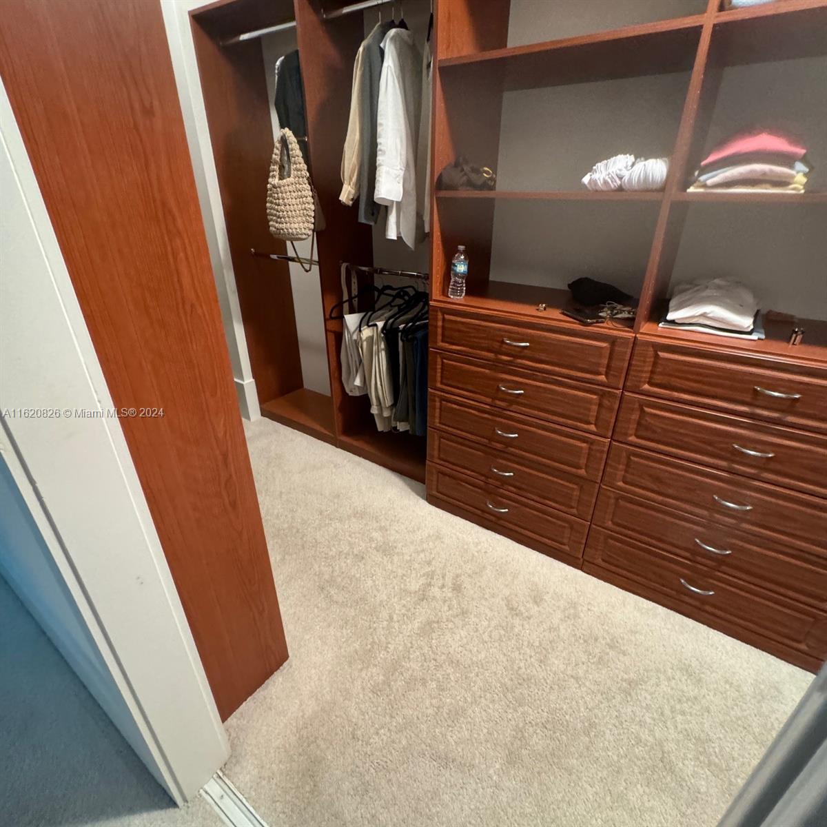 HAMPTONS SOUTH CONDO - Residential